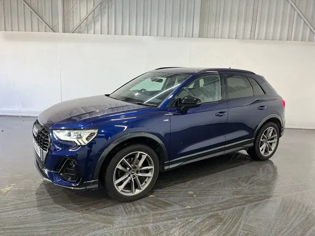 Used Audi Q3 Black Edition 150 HP (110 kW) 2021 Blue SUV