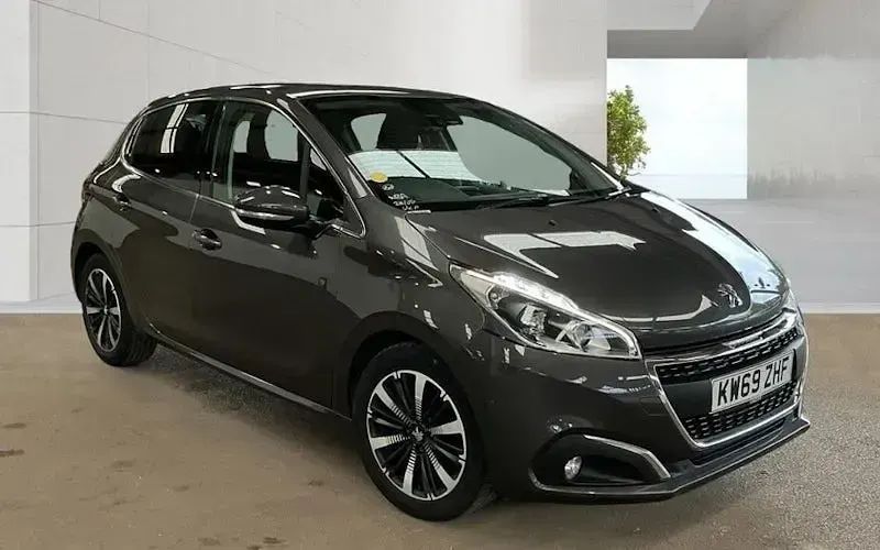 Used Peugeot 208 82 HP (60 kW) 2019 Hatchback