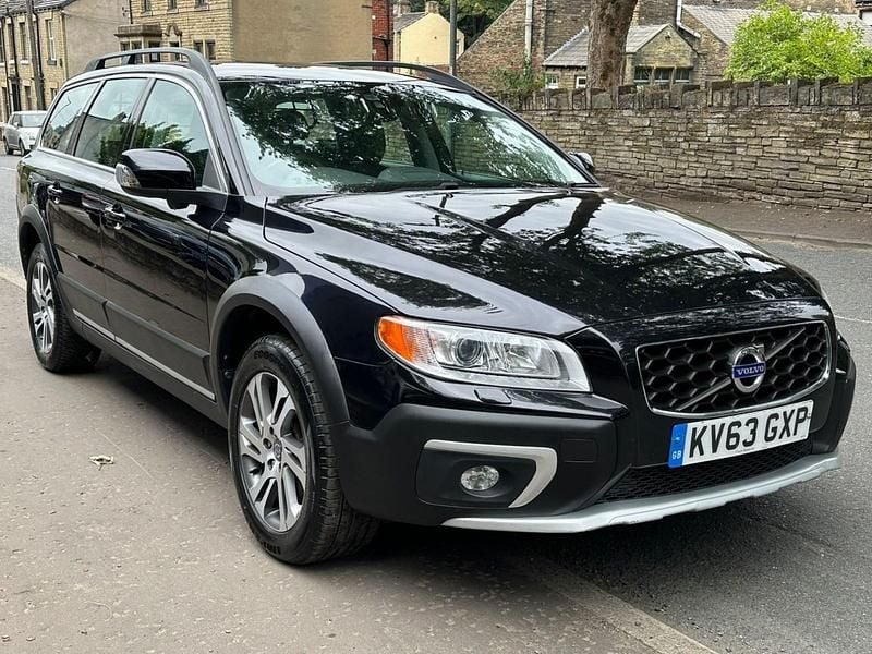Black Used 2013 Volvo XC70 SE SUV | £6,995 (Expensive) - Image 1/4