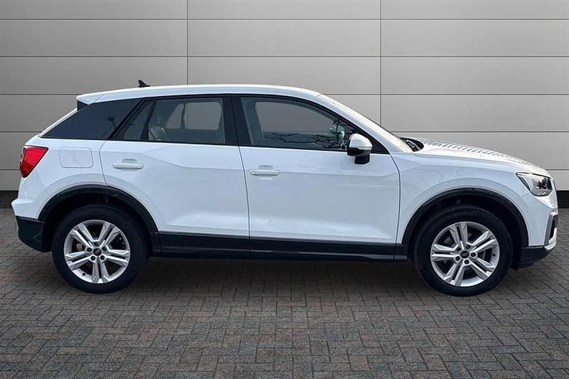 Used Audi Q2 Sport 116 HP (85 kW) 2025 White SUV