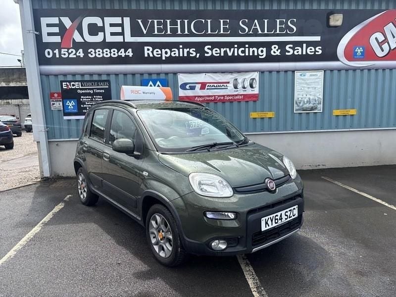 Green Used 2015 Fiat Panda Trekking Hatchback | £6,295 (Fair price) - Image 1/4