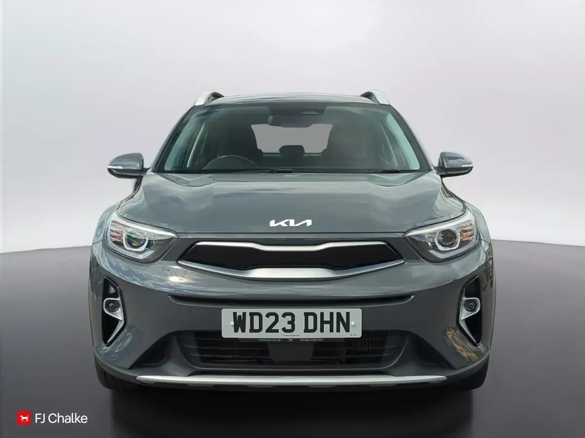 Gebraucht Kia Stonic 100 PS (73 kW) 2023 Grau SUV