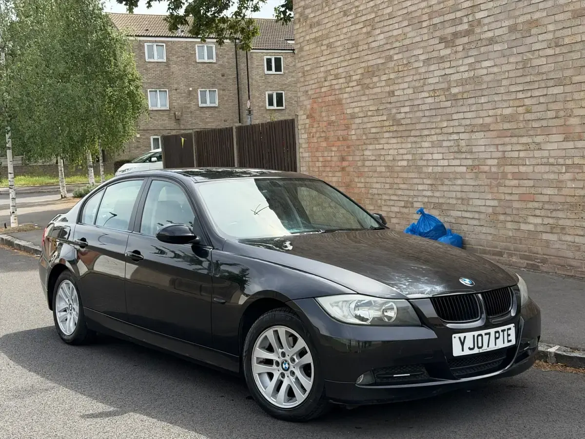 Used BMW 318 2007 Black Sedan