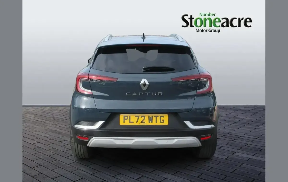 Używany Renault Captur Techno 91 KM (66 kW) 2023 Niebieski SUV