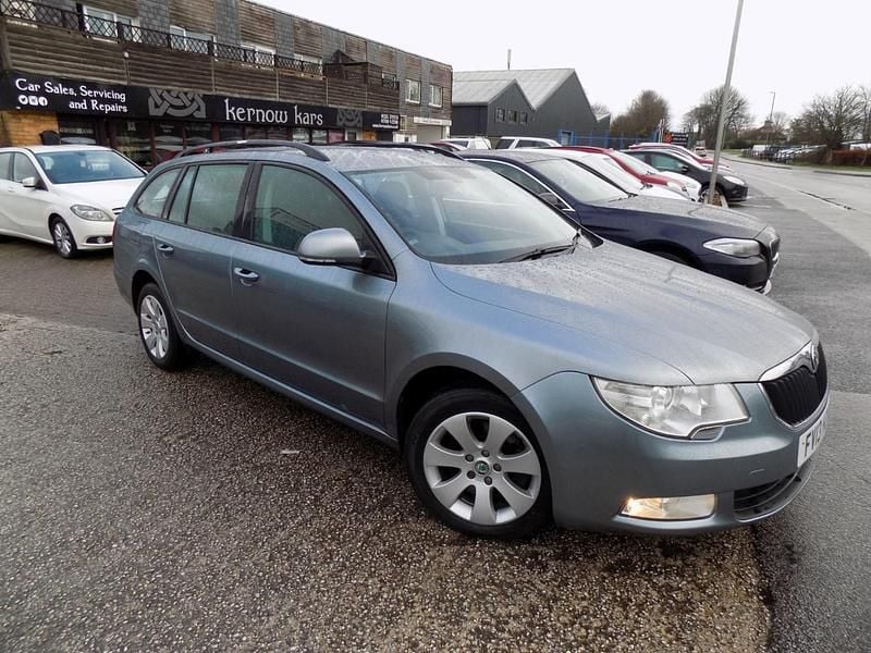Grey Used 2013 Skoda Superb Estate | £4,695 (Fair price) - Image 1/4