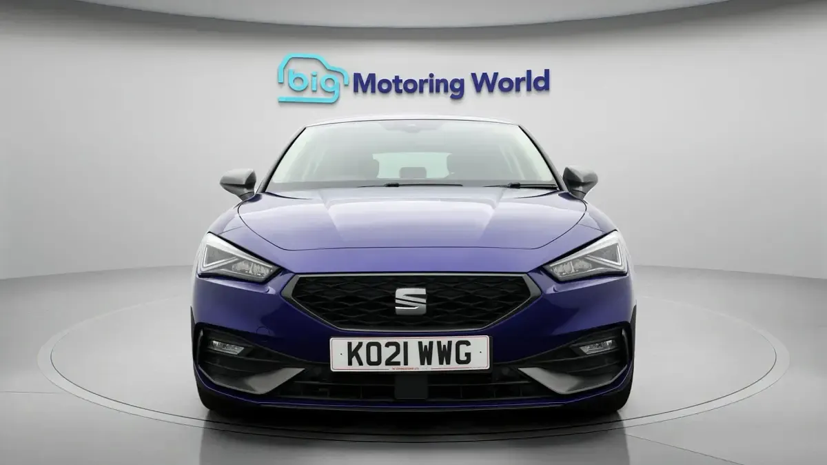 Used Seat Leon FR 150 HP (110 kW) 2021 Blue Hatchback