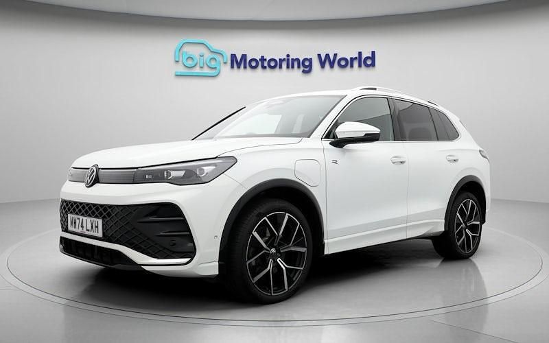 Used VW Tiguan R-line 272 HP (200 kW) 2025 White SUV