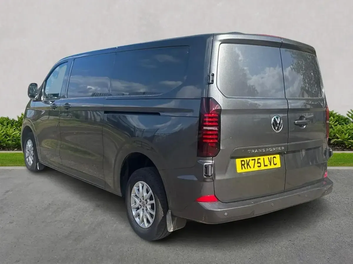Used VW T7 Pro 150 HP (110 kW) 2025 Grey Van