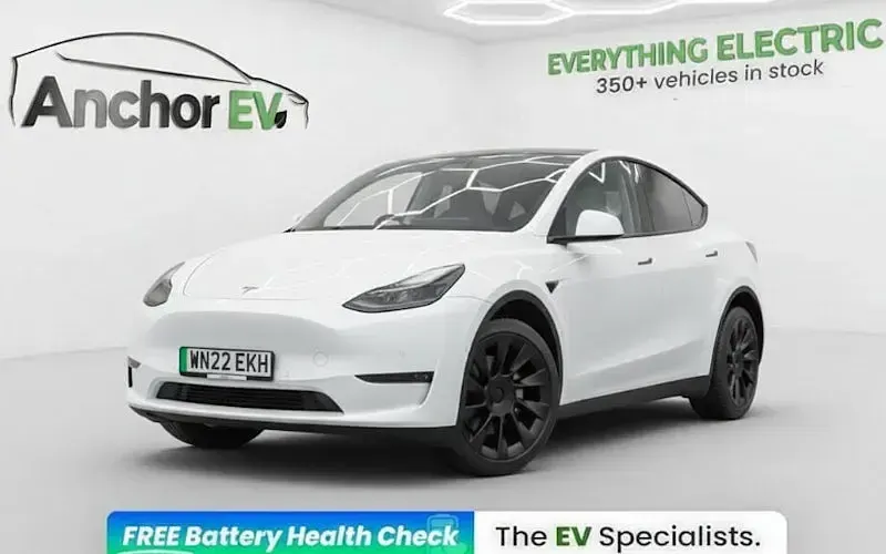 Used Tesla Model Y Long Range AWD 286 kW (389 HP) 2025 SUV