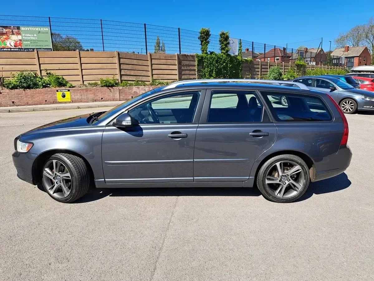 Used Volvo V50 SE 115 HP (84 kW) 2012 Grey Estate
