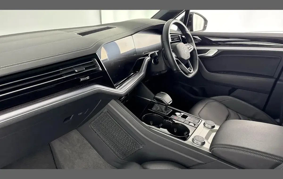 Used VW Touareg Black Edition 286 HP (210 kW) 2023 Black SUV