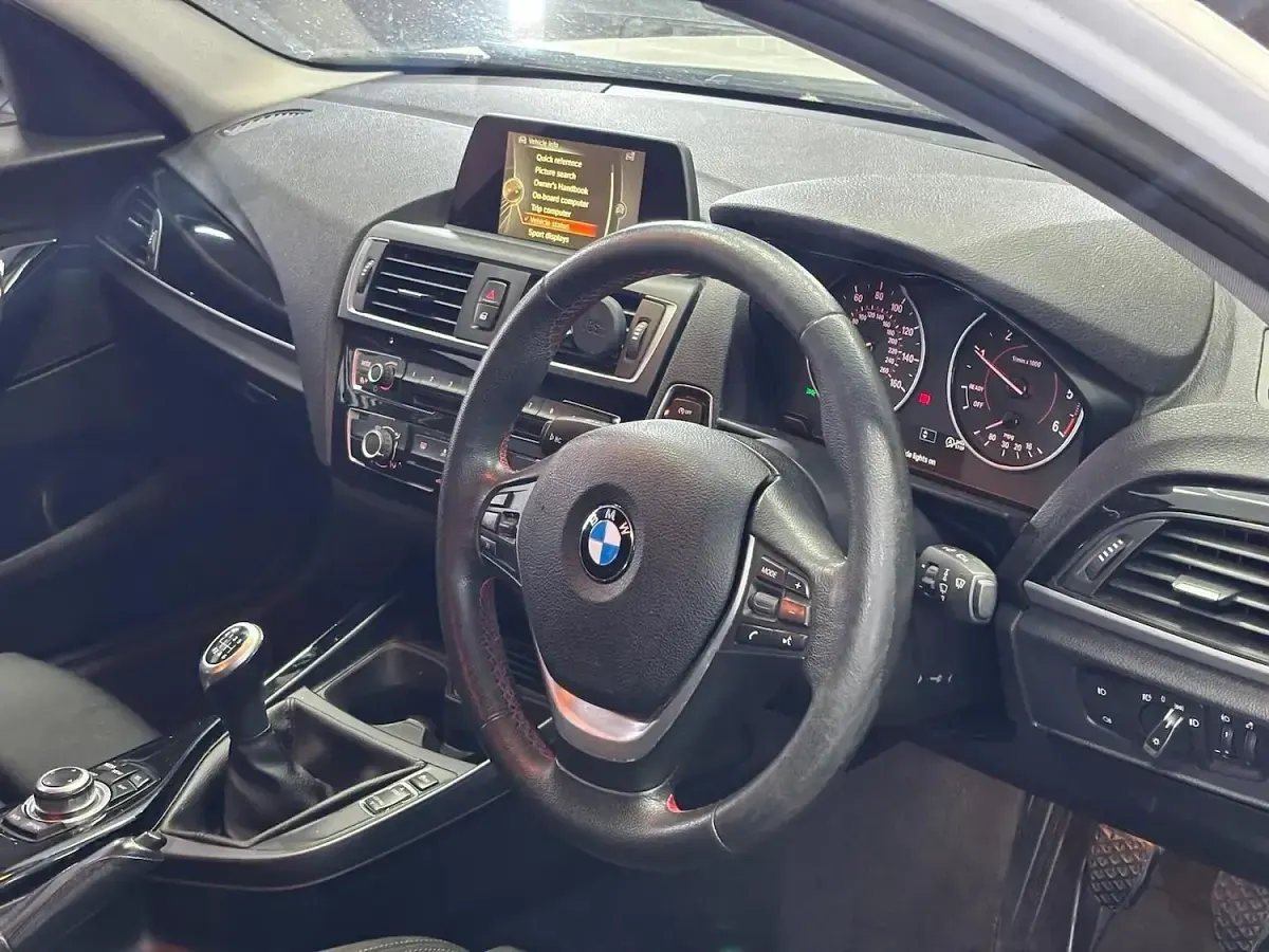Used BMW 116 Sport Line 116 HP (85 kW) 2016 White Hatchback