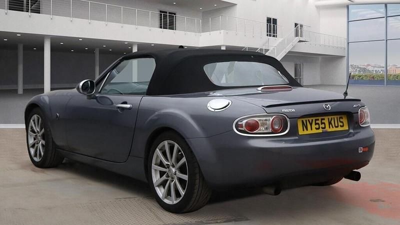 Used Mazda MX5 Inclusive 160 HP (117 kW) 2006 Grey Cabriolet