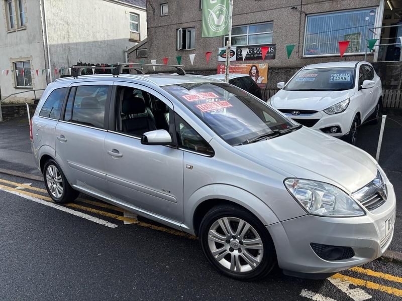 Silver Used 2011 Vauxhall Zafira Elite MPV | £2,495 (Fair price) - Image 1/4