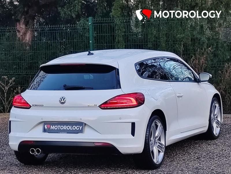 Used VW Scirocco R-line 181 HP (133 kW) 2016 White Coupe