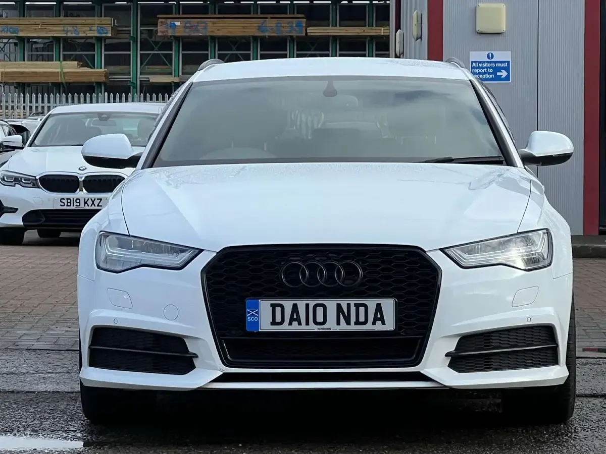 Used Audi A6 Black Edition 190 HP (139 kW) 2015 White Estate