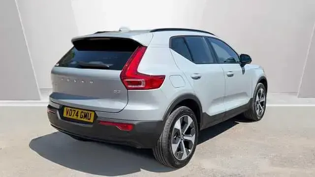 New Volvo XC40 Plus 161 HP (118 kW) 2025 SUV