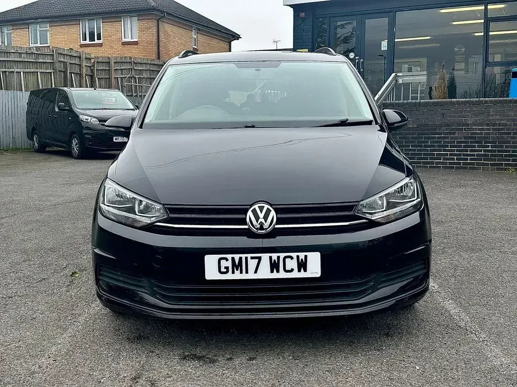 Used VW Touran S 115 HP (84 kW) 2017 Black MPV