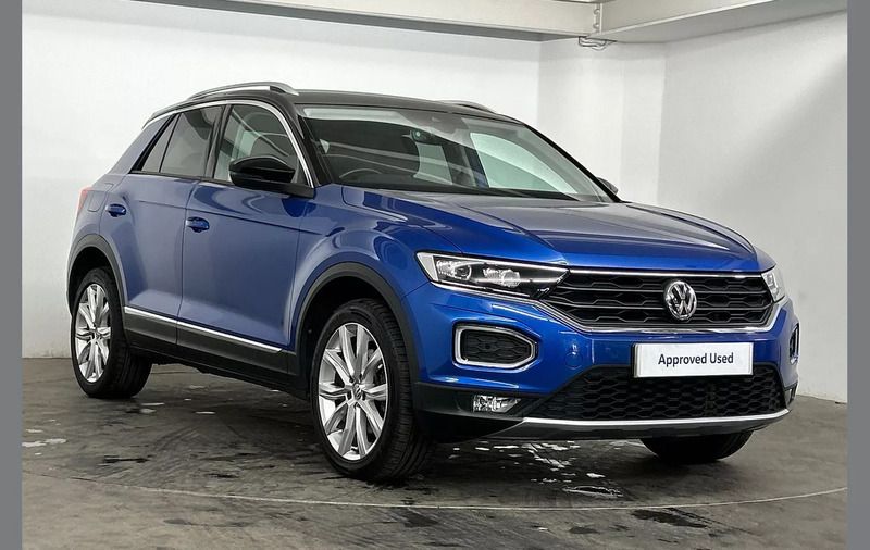 Blue Used 2018 VW T-Roc SEL SUV | £16,595 (Fair price) - Image 1/4