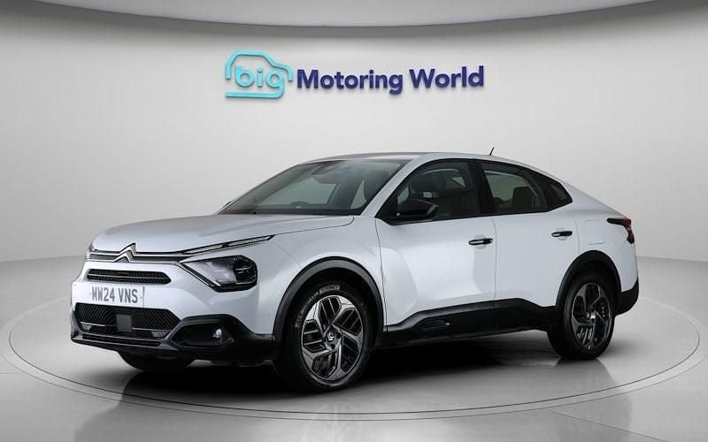 Used Citroën C4 X PureTech 101 HP (74 kW) 2024 White SUV