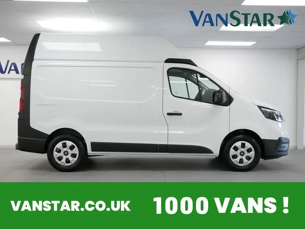New Renault Trafic 150 HP (110 kW) 2026 White MPV