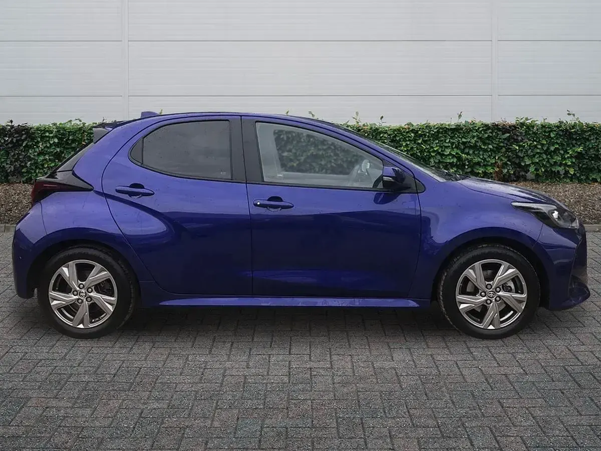 Used Toyota Yaris 116 HP (85 kW) 2024 Juniper blue Hatchback