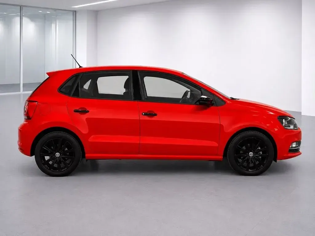 Used VW Polo S 60 HP (44 kW) 2014 Red Hatchback