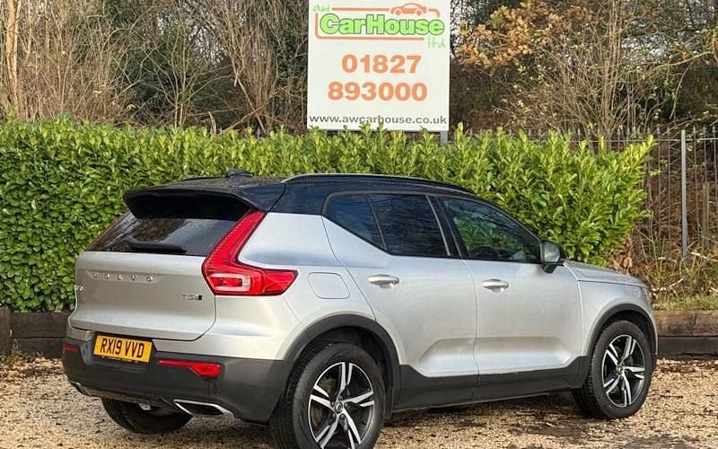 Used Volvo XC40 R-Design 247 HP (181 kW) 2019 Silver SUV