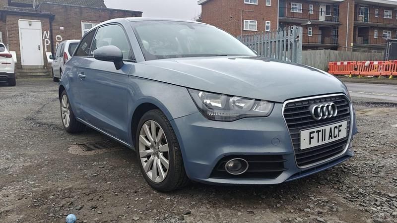 Used Audi A1 Sport 122 HP (89 kW) 2011 Blue Hatchback