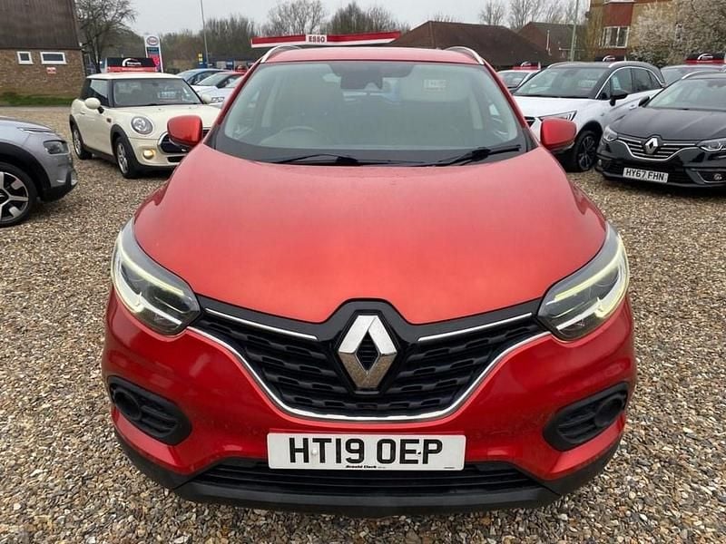 Used Renault Kadjar Iconic 140 HP (102 kW) 2019 Red SUV