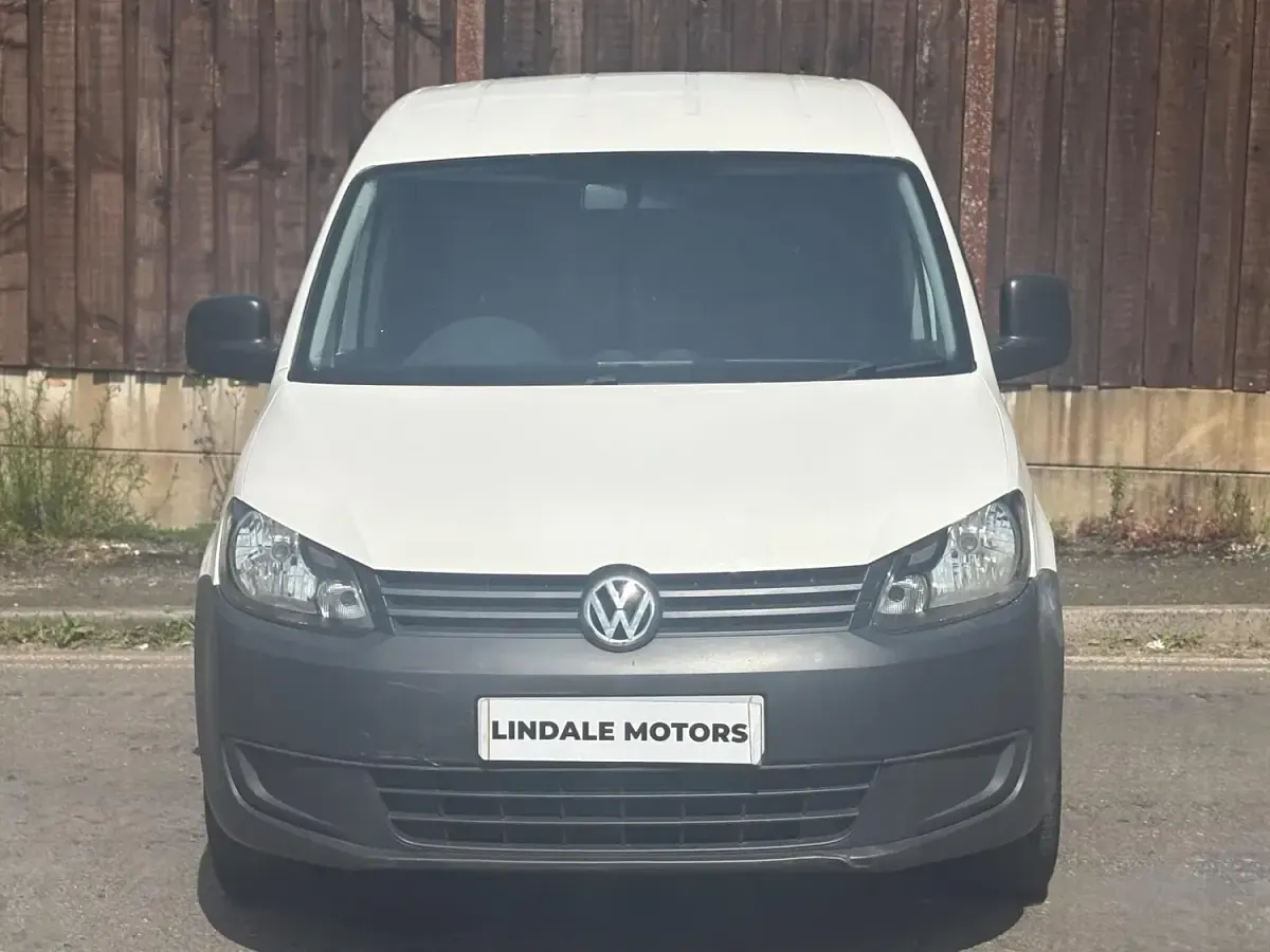Used VW Caddy Startline 102 HP (75 kW) 2016 White MPV