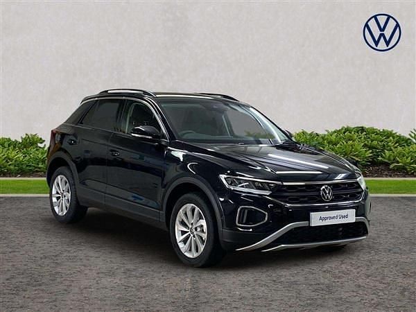 Black New 2025 VW T-Roc Match SUV | £28,750 (Super price) - Image 1/4