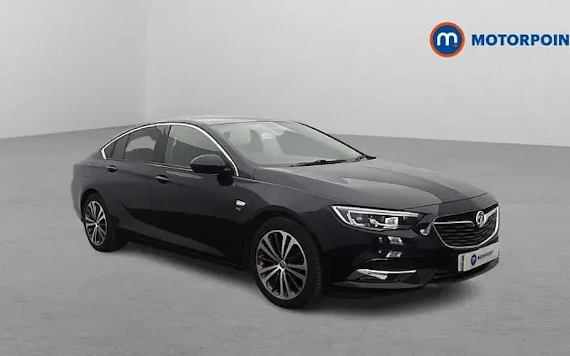Begagnad Vauxhall Insignia Elite 165 HK (121 kW) 2019 Halvkombi