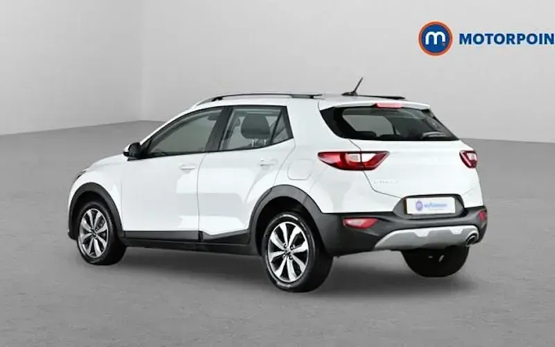 Second-hand Kia Stonic 101 CP (74 kW) 2024 SUV