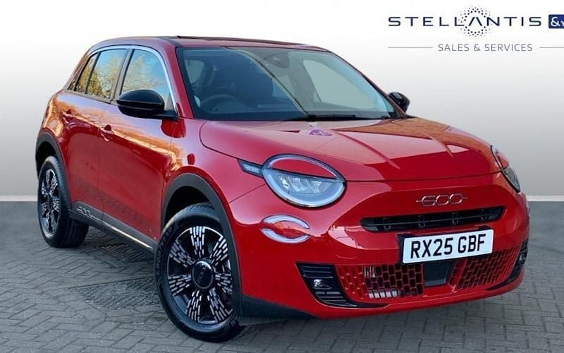 Used Fiat 600 S 101 HP (74 kW) 2025 Red Hatchback