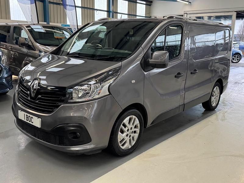 Used Renault Trafic 2017 Grey MPV