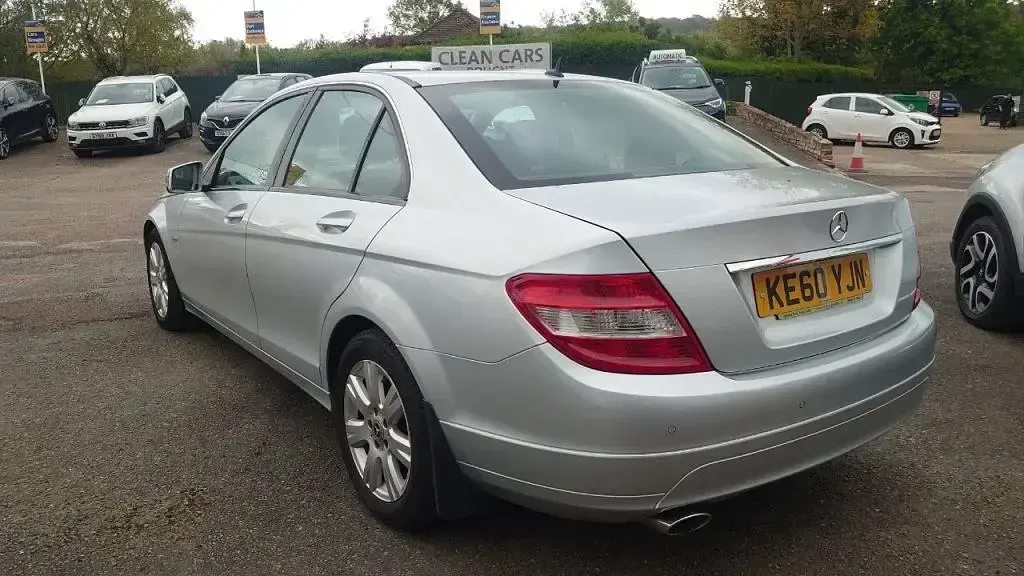 Second-hand Mercedes C200 Executive 2010 Argintiu Berlinǎ