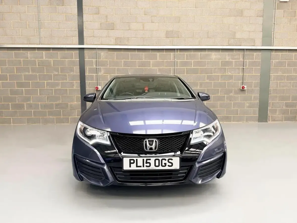 Used Honda Civic S 142 HP (104 kW) 2015 Blue Hatchback