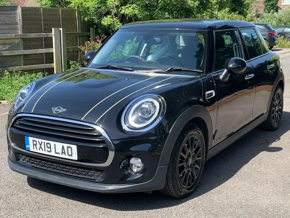 Used Mini Cooper Classic 2019 Black Hatchback