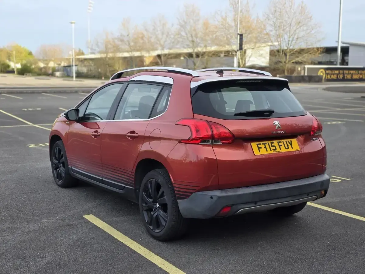 Usado Peugeot 2008 S 2015 Vermelho SUV