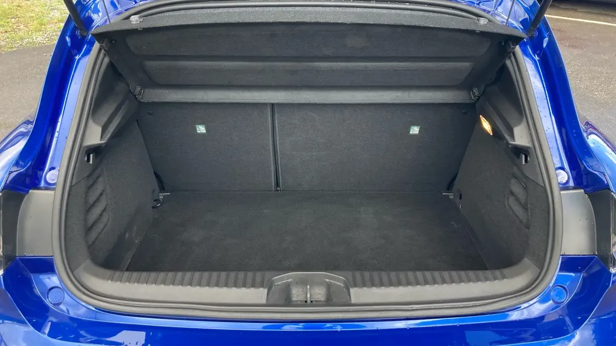 Used Renault Clio Techno 90 HP (66 kW) 2024 Blue Hatchback