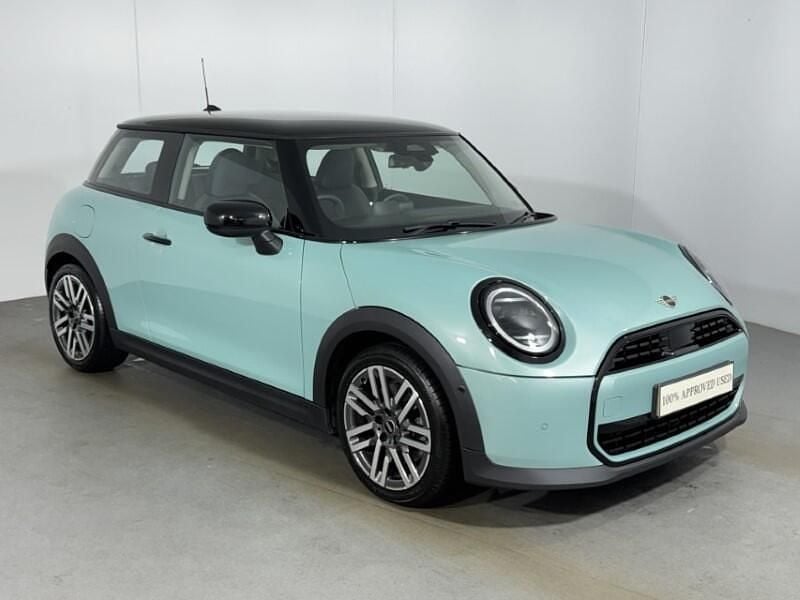Used Mini Cooper Hatch 154 HP (113 kW) 2024 Green Hatchback
