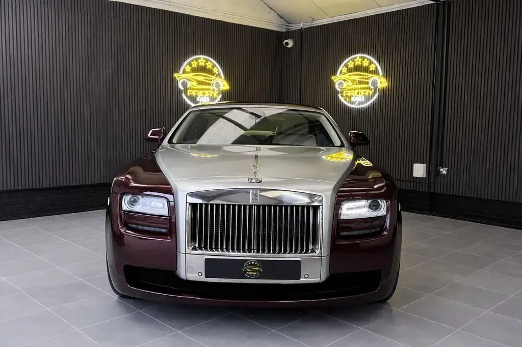 Used Rolls Royce Ghost 563 HP (414 kW) 2011 Maroon Sedan