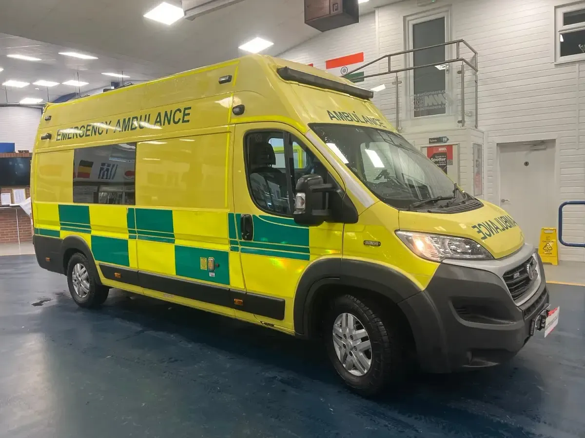 Used Fiat Ducato 180 HP (132 kW) 2017 Yellow Van