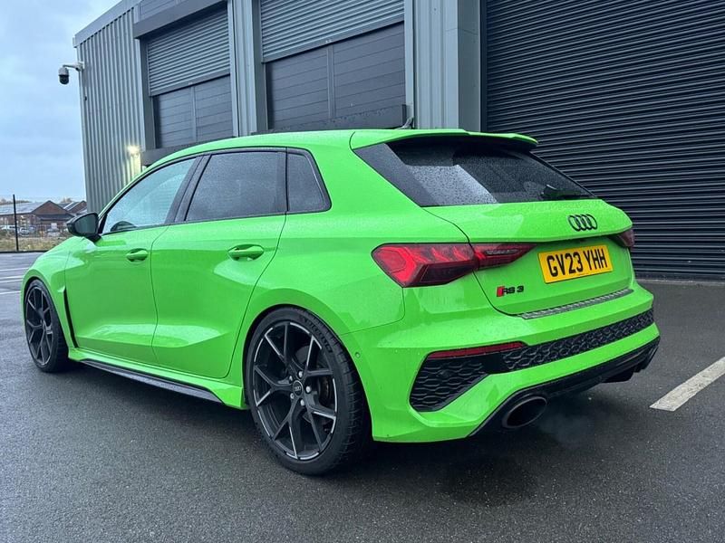 Used Audi RS3 Comfort 535 HP (393 kW) 2023 Green Sedan