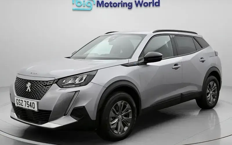 Used Peugeot e-2008 Active+ 100 kW (136 HP) 2023 Grey SUV