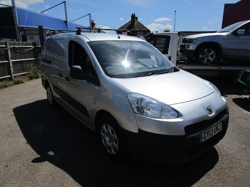 Silver Used 2013 Peugeot Partner Van | £2,995 (Fair price) - Image 1/4