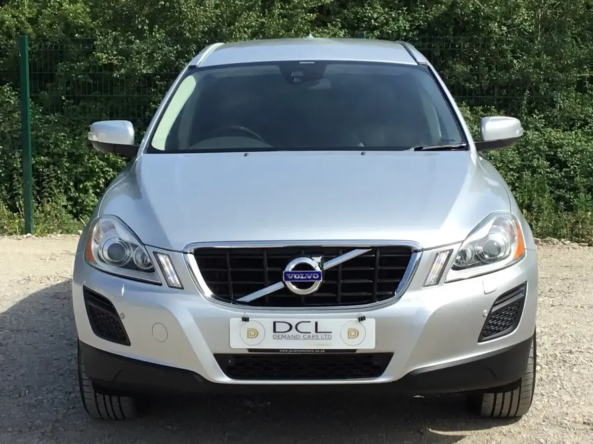 Used Volvo XC60 SE Lux 163 HP (119 kW) 2012 Silver SUV