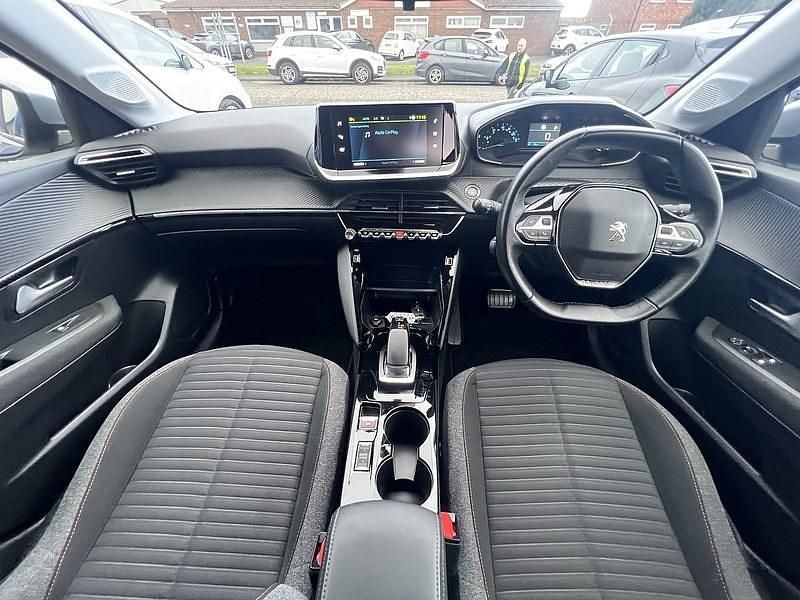 Used Peugeot e-208 Active 100 kW (136 HP) 2020 Silver Hatchback