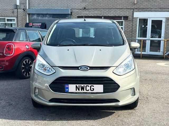Used Ford B-MAX Zetec 95 HP (69 kW) 2014 Silver MPV